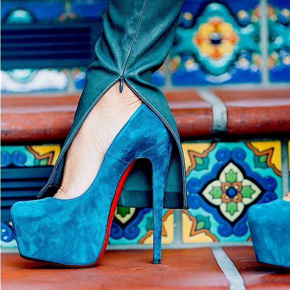 Christian Louboutin Suede Leather Peacock Teal Blue Daffodile Platform Heels - Picture 1 of 16
